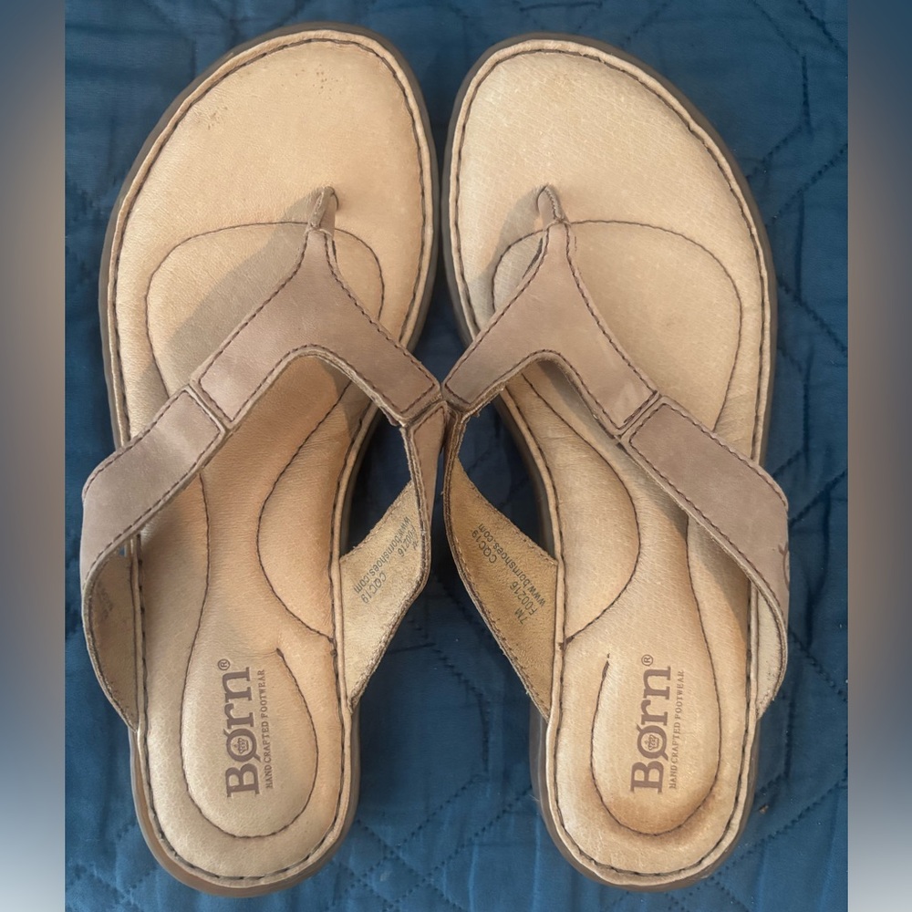 Born Women's Beige Sandals